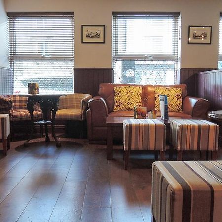 Dalton Inn Hotel Claremorris Buitenkant foto