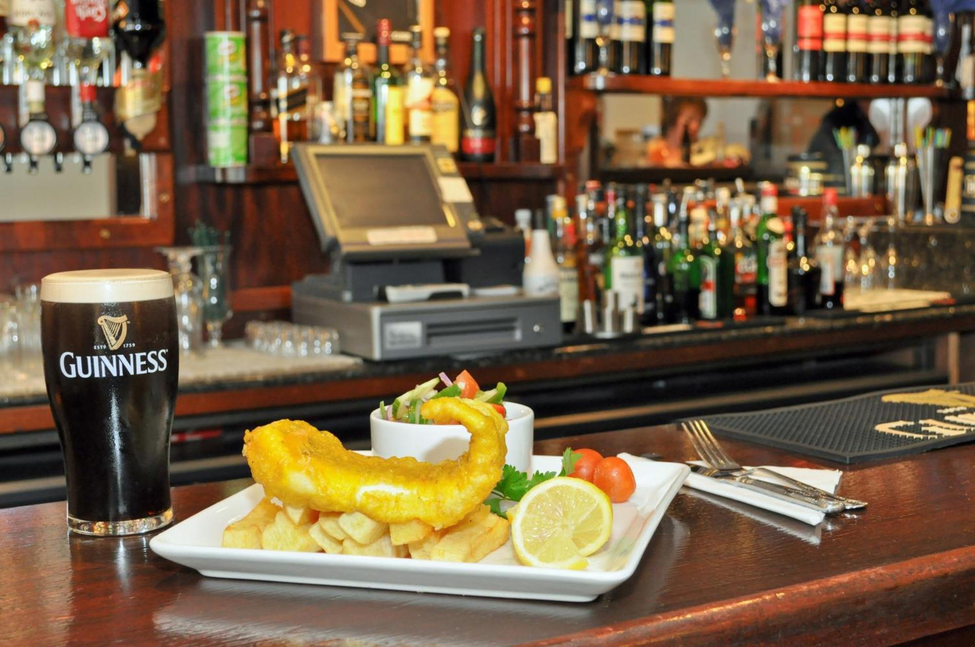 Dalton Inn Hotel Claremorris Buitenkant foto