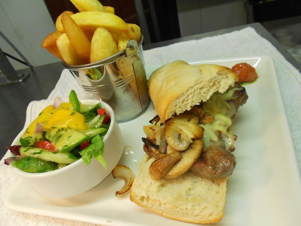 Dalton Inn Hotel Claremorris Buitenkant foto